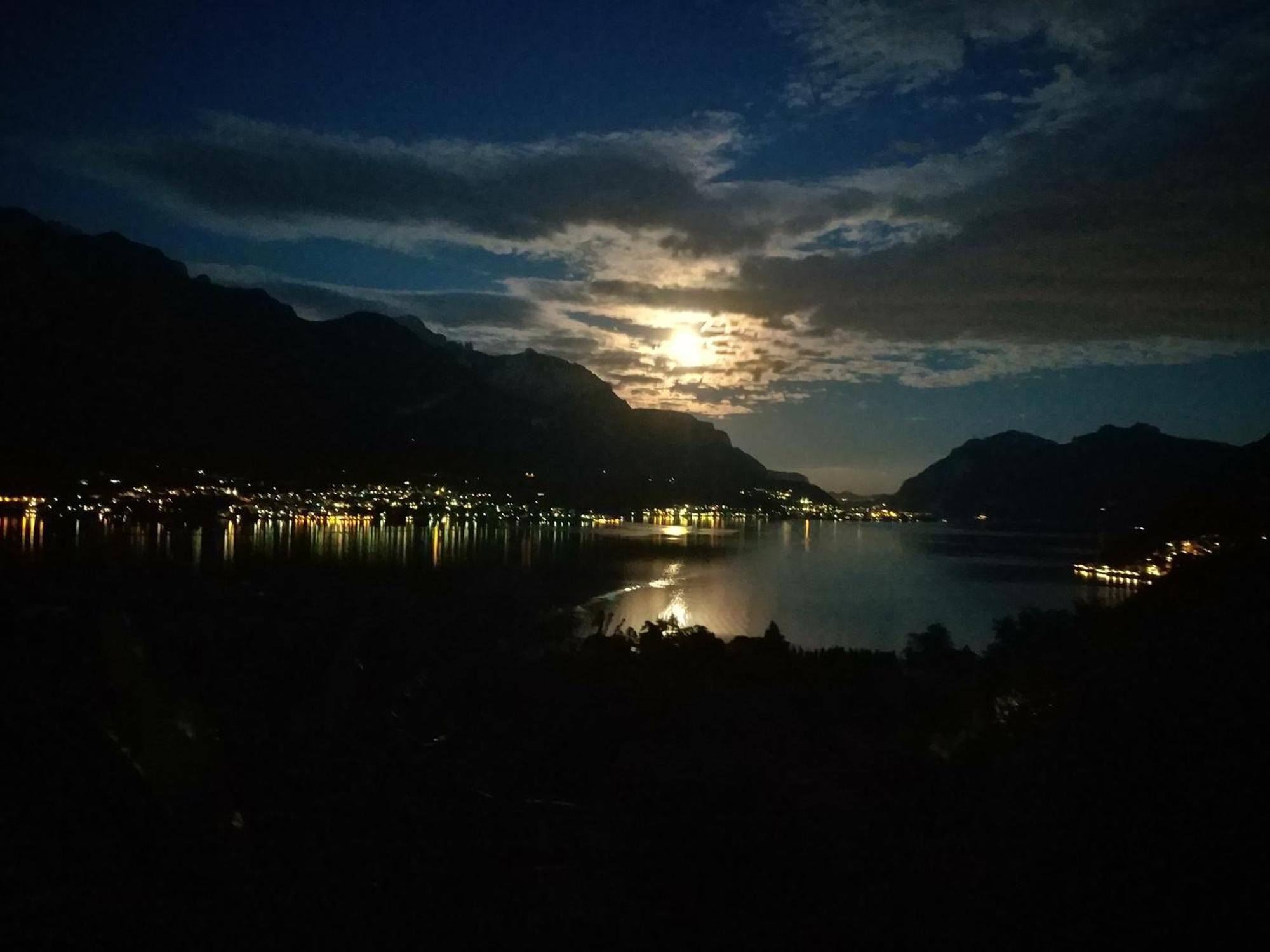 Apartment A Lago Private Beach And Parking Oliveto Lario Стая снимка
