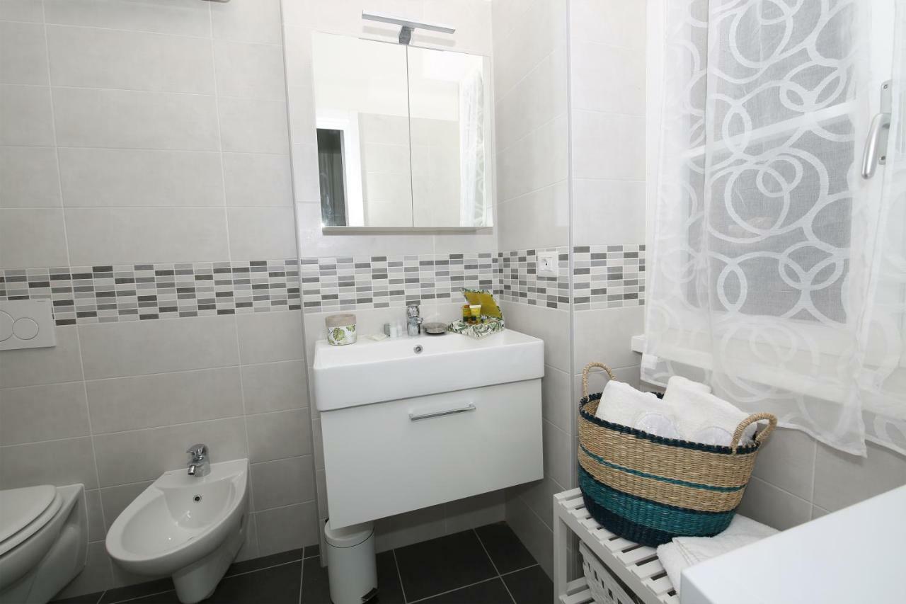 Apartment A Lago Private Beach And Parking Oliveto Lario Екстериор снимка